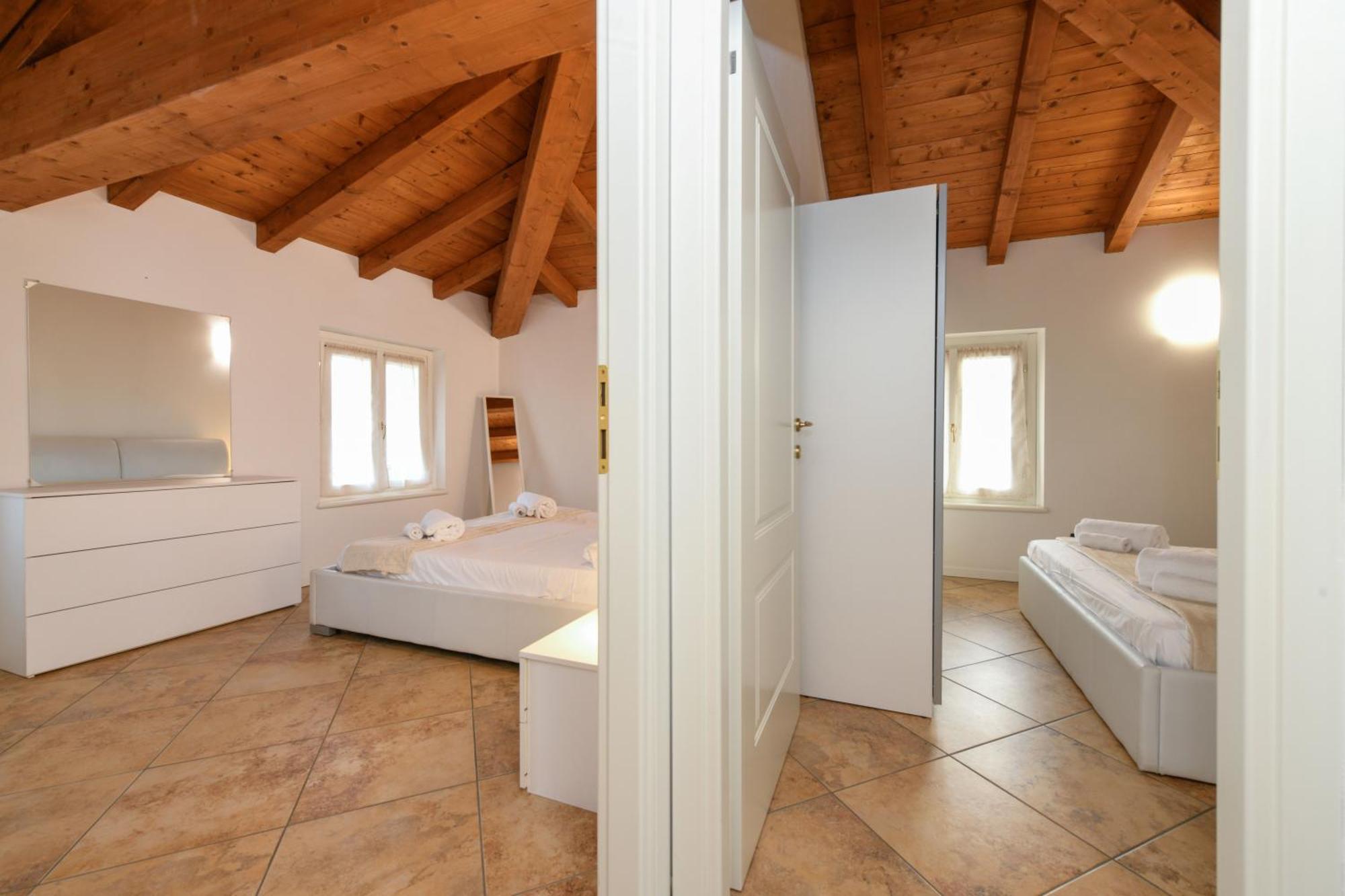 Wendy Apartment- Twobedroom & Pool & Parkprivatefree & Sports Desenzano del Garda Ngoại thất bức ảnh