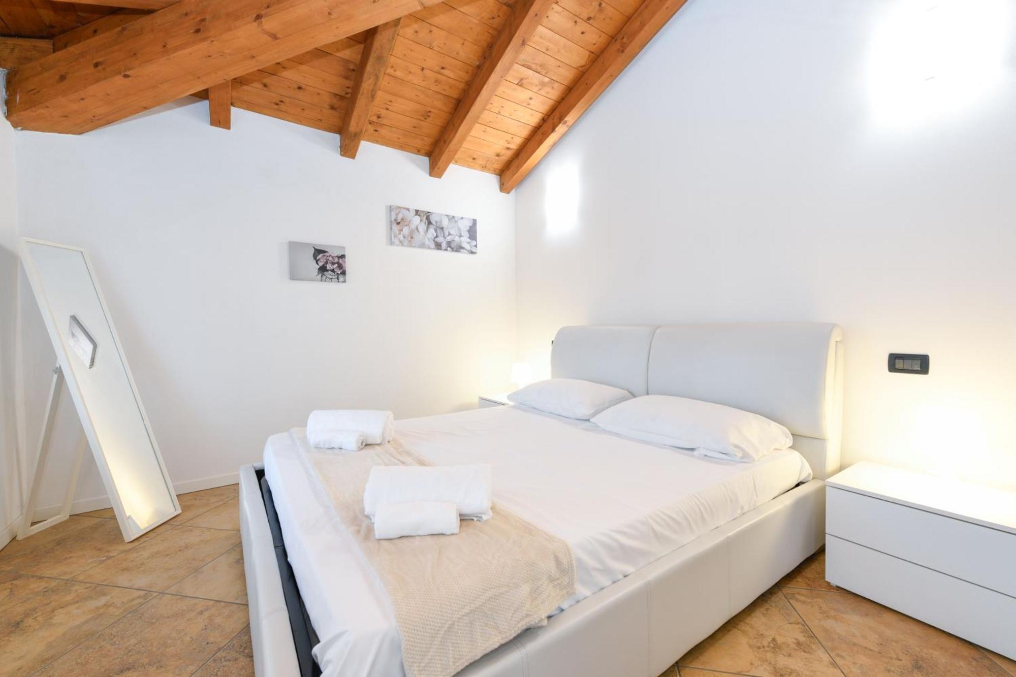 Wendy Apartment- Twobedroom & Pool & Parkprivatefree & Sports Desenzano del Garda Ngoại thất bức ảnh
