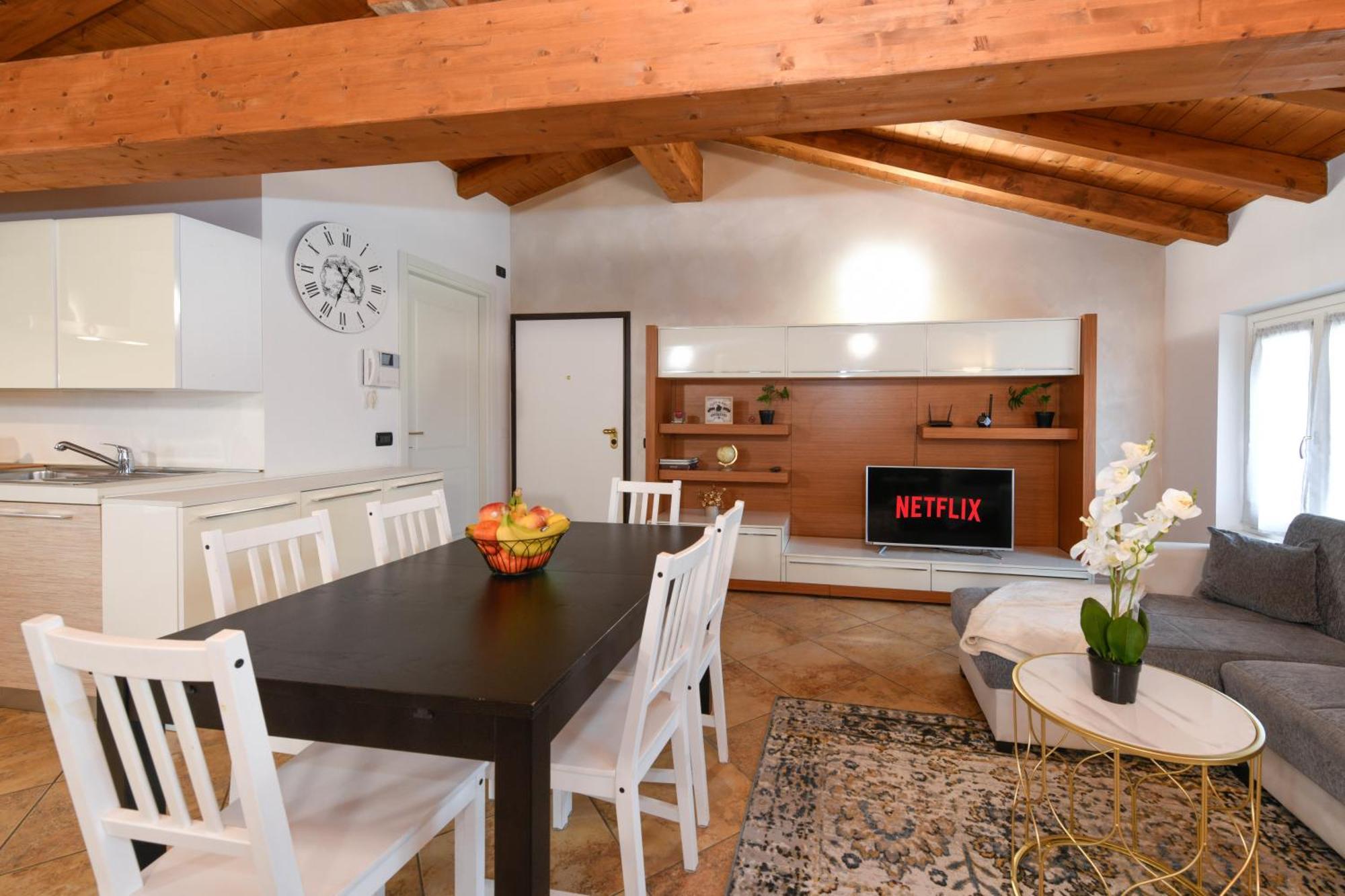 Wendy Apartment- Twobedroom & Pool & Parkprivatefree & Sports Desenzano del Garda Ngoại thất bức ảnh