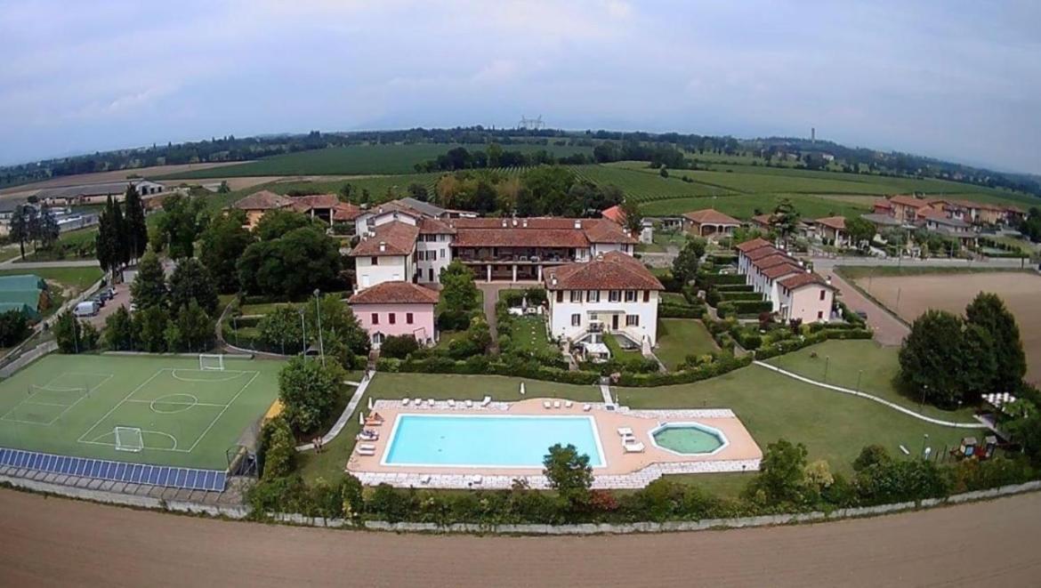 Wendy Apartment- Twobedroom & Pool & Parkprivatefree & Sports Desenzano del Garda Ngoại thất bức ảnh