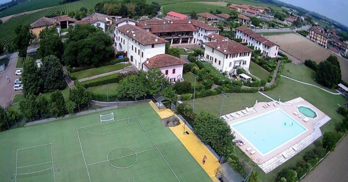 Wendy Apartment- Twobedroom & Pool & Parkprivatefree & Sports Desenzano del Garda Ngoại thất bức ảnh
